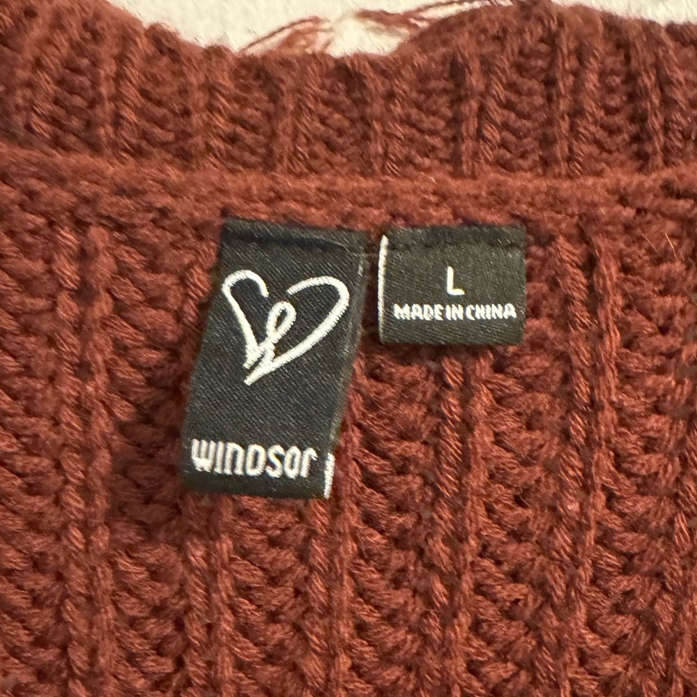 Sweater (Ripped Look) - Picture 3 of 4